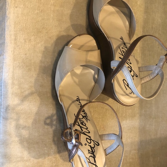 Sandals - Picture 3 of 7